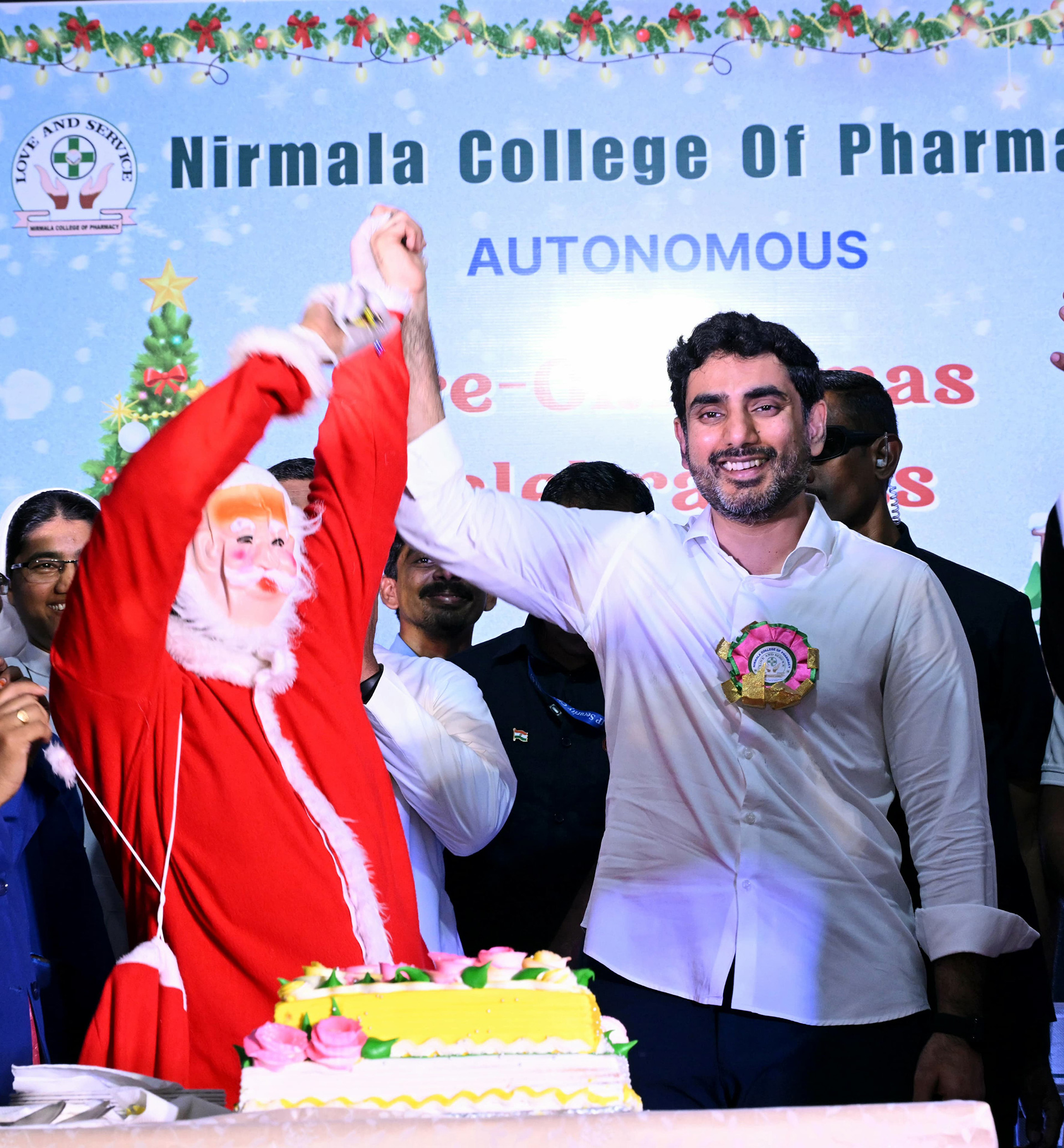 Semi Christmas 2024 - Image 16